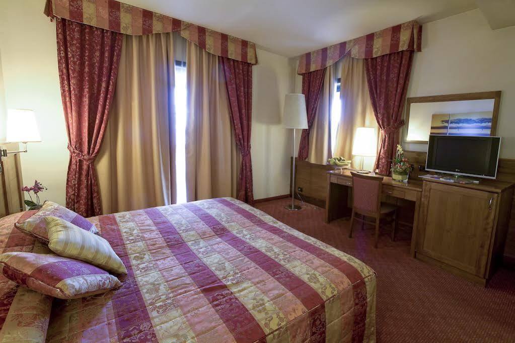 Hotel Master Turin Luaran gambar